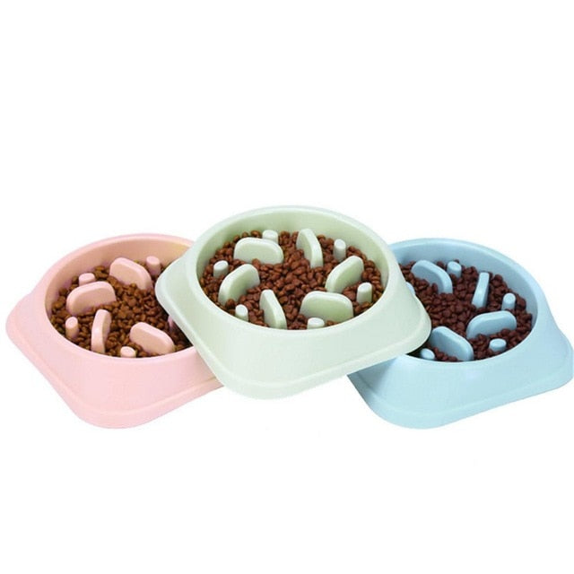 2020 New Slow Feeder Plastic Anti Choking  Dog Bowl/Anti-Gulping Food Plate